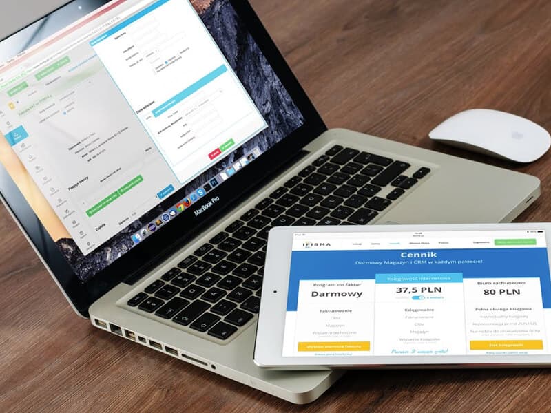 コーポレートサイト